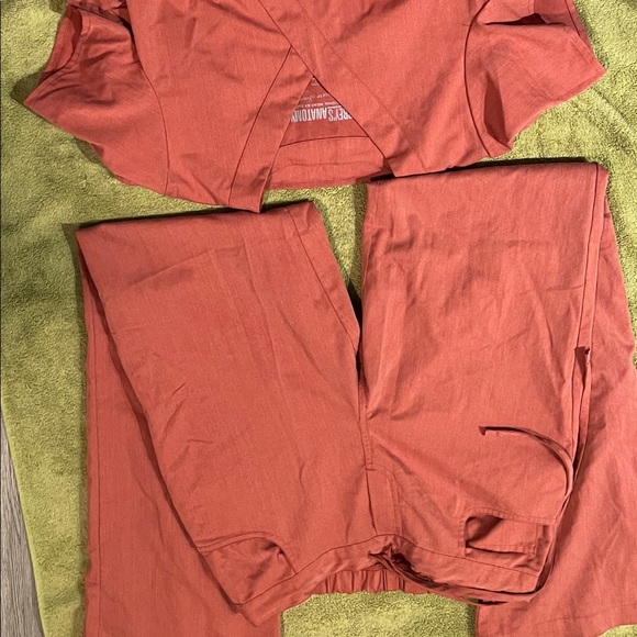 Grey's Anatomy Other - Greys anatomy scrubs